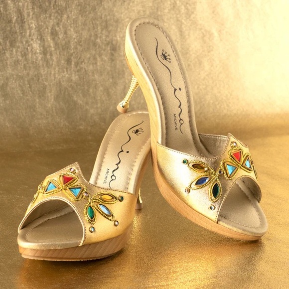 Beautiful 1950’s / 1960’s style Polly/Hollywood Heels - Picture 1 of 2